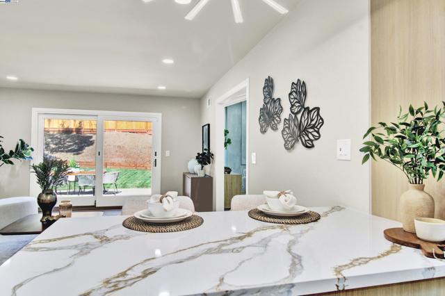 3613 perada dr, Walnut Creek CA: https://media.crmls.org/mediaz/fc36be38-d7ba-4caf-870e-a26c07b0603c.jpg