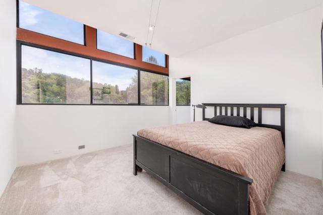 12 Las Aromas, Orinda CA: https://media.crmls.org/mediaz/fc3766e2-4b32-4070-be6f-8b401a75067d.jpg