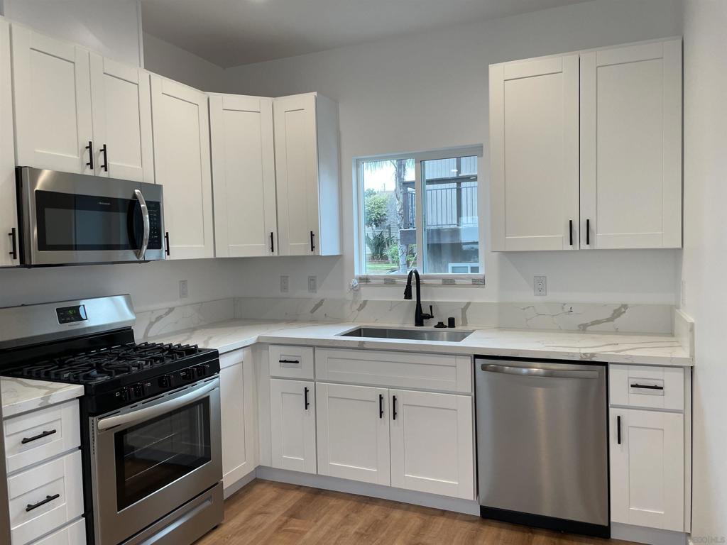 MLS #250036676SD image #14