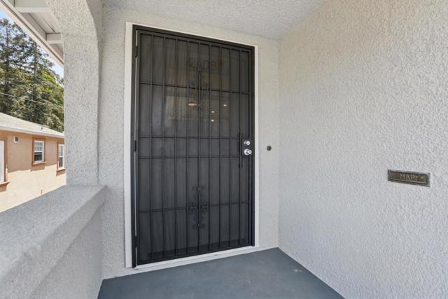 2408 Bartlett Street, Oakland CA: https://media.crmls.org/mediaz/fc37d997-73f9-44a5-aa70-cc0cedfa6cb9.jpg