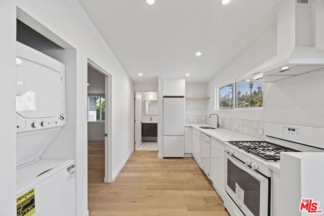 2214 1/2 Echo Park Avenue, Los Angeles CA: https://media.crmls.org/mediaz/fc381216-d9dd-4d64-b9c2-1749b93b2609.jpg