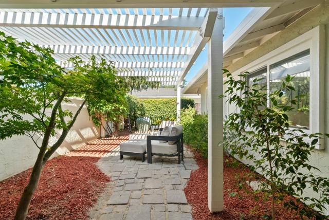 247 Marchmont Drive, Los Gatos CA: https://media.crmls.org/mediaz/fc3892b1-e573-4841-8bf8-7c08c23e3893.jpg