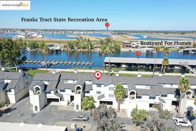 3511 Wells Road, Oakley CA: https://media.crmls.org/mediaz/fc38bea9-87e5-446e-b51e-44e0db8169af.jpg