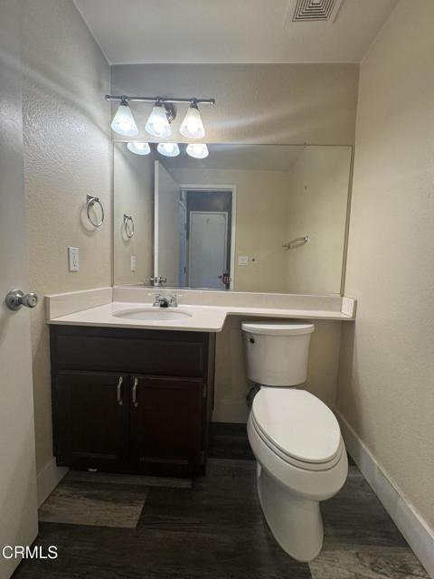 Detail Gallery Image 10 of 25 For 40148 La Cota Dr, Palmdale,  CA 93550 - 3 Beds | 2/1 Baths