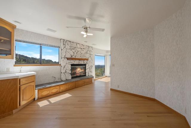 21006 Bear Creek Road, Los Gatos CA: https://media.crmls.org/mediaz/fc391402-1310-4863-9c21-08fc5bfdbe8a.jpg