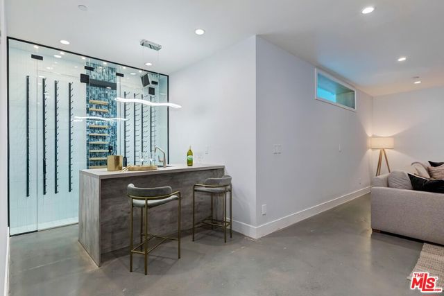 489 S Willaman Drive, Los Angeles CA: https://media.crmls.org/mediaz/fc392667-67bf-4894-ba3f-ff50de7f2bb7.jpg