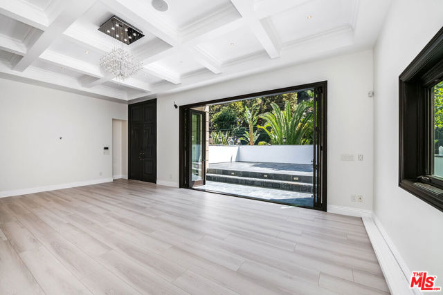 1600 Benedict Canyon Drive, Beverly Hills CA: https://media.crmls.org/mediaz/fc39cd01-37fe-4541-b51b-6fdc765948b5.jpg