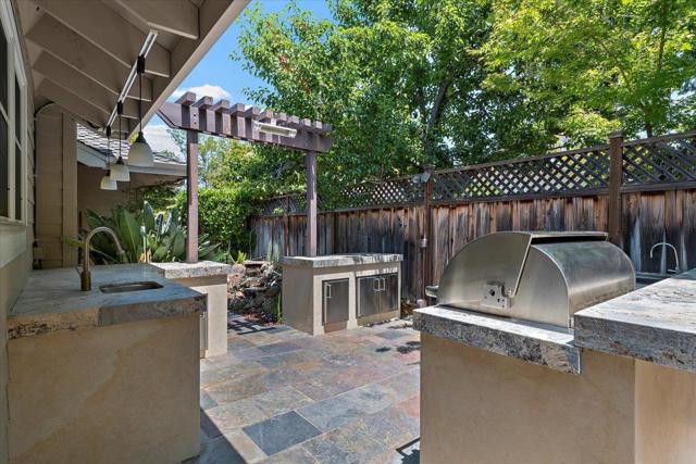 838 Cherrystone Drive, Los Gatos CA: https://media.crmls.org/mediaz/fc39d1e1-59b4-4ad1-ac77-0a8ff90682eb.jpg