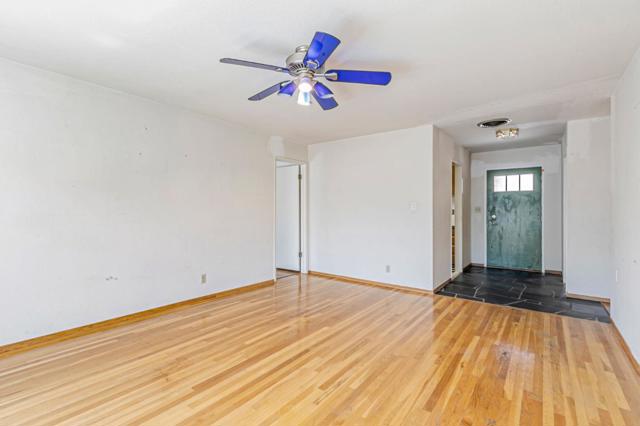 945 San Ramon Court, Mountain View CA: https://media.crmls.org/mediaz/fc39d434-0d71-45da-bf23-cb767d833a33.jpg