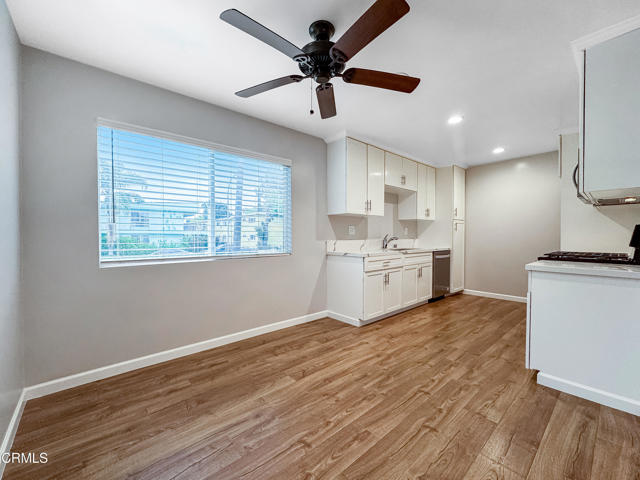 Detail Gallery Image 4 of 15 For 621 N Los Robles Ave, Pasadena,  CA 91101 - 2 Beds | 2 Baths