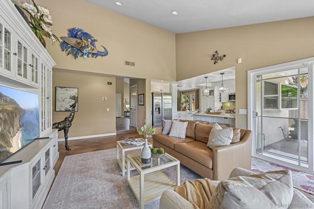602 HOLLYRIDGE DRIVE, Encinitas CA: https://media.crmls.org/mediaz/fc3a7aa8-723d-4645-b573-7cb9981f4b36.jpg
