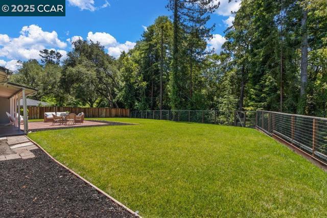 180 Ivy Drive, Orinda CA: https://media.crmls.org/mediaz/fc3a9451-046f-4833-8113-88104d83057f.jpg