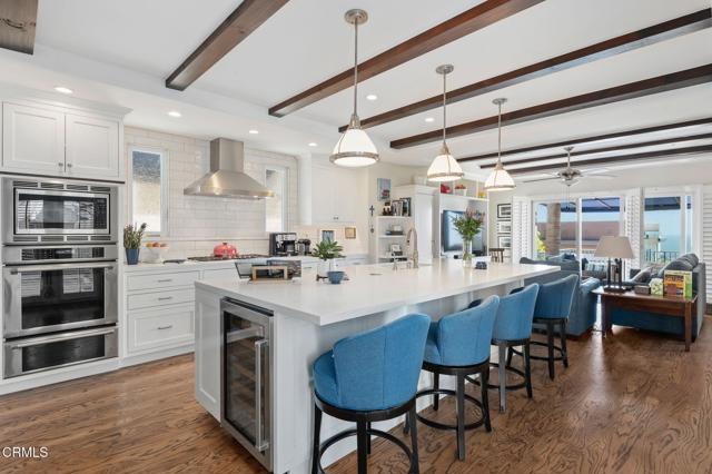 518 Lincoln Drive, Ventura CA: https://media.crmls.org/mediaz/fc3aa72f-ea39-4a88-a63f-71d92d935dba.jpg