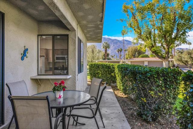2202 Oakcrest Drive, Palm Springs, CA 92264