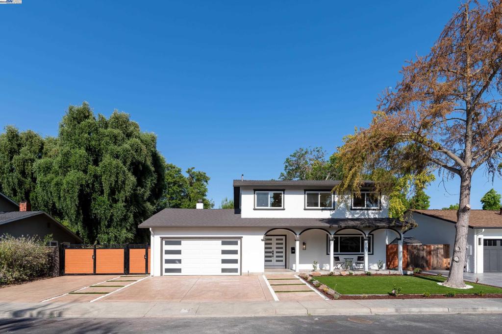 1984 Brooktree Way