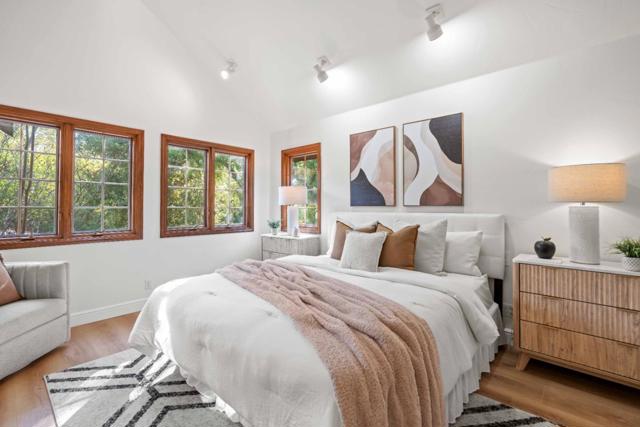 90 Walnut Avenue, Atherton CA: https://media.crmls.org/mediaz/fc3be354-3c64-48bd-a014-30728b2bb35b.jpg