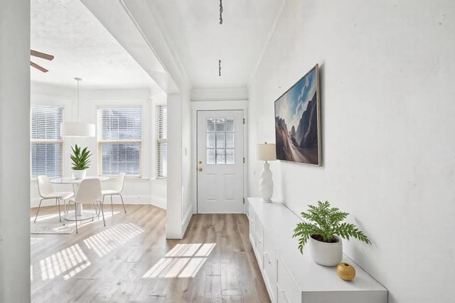 592 22nd Street, Oakland CA: https://media.crmls.org/mediaz/fc3cb658-209b-42e5-b2b3-ab0b50a4f258.jpg