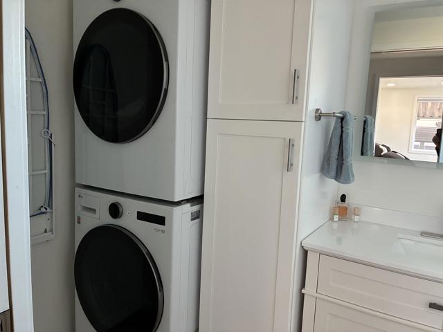 Detail Gallery Image 9 of 20 For 4660 N River Rd #136,  Oceanside,  CA 92057 - 3 Beds | 3 Baths