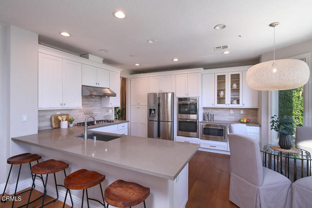 Detail Gallery Image 14 of 48 For 925 Calle Del Pacifico, Glendale,  CA 91208 - 4 Beds | 3 Baths