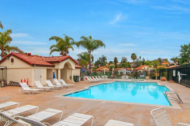 Detail Gallery Image 23 of 29 For 2067 Paseo De Anza, Vista,  CA 92084 - 3 Beds | 2 Baths