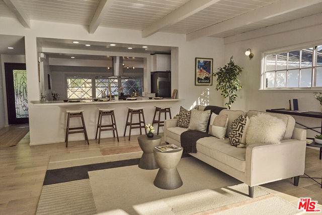 8531 Norwich Avenue, North Hills CA: https://media.crmls.org/mediaz/fc3d9b2f-804a-4bc9-aca4-d9924cc95b6c.jpg
