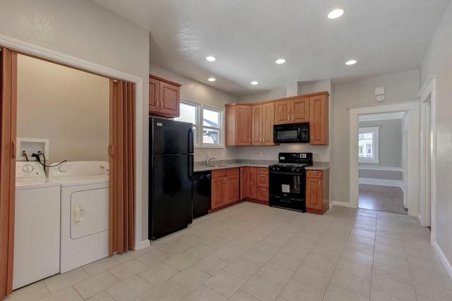 19 S Delaware Street, San Mateo CA: https://media.crmls.org/mediaz/fc3dd793-2476-44fd-9a78-bdb5fe81cd91.jpg