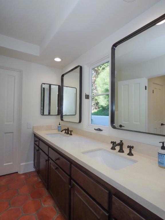 32524 Seacliff Drive, Rancho Palos Verdes CA: https://media.crmls.org/mediaz/fc3e5195-d1be-4bf6-a5d5-e9b780b84363.jpg