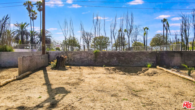 Drew Fenton | 713 Swarthmore Avenue Pacific Palisades CA | MLS: 7344008