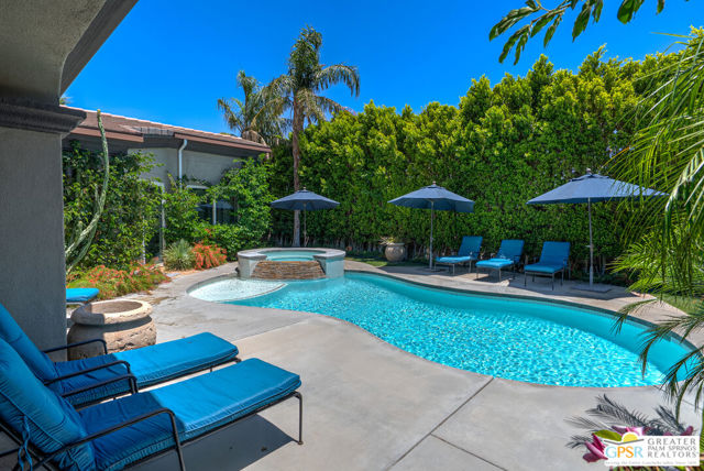 2160 N Hermosa Drive, Palm Springs CA: https://media.crmls.org/mediaz/fc3f1965-94d4-4d8b-9bd7-0ced6b542dc4.jpg