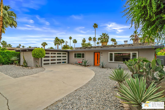 281 E Ocotillo Avenue, Palm Springs CA: https://media.crmls.org/mediaz/fc3f1b85-ea3e-4f7d-95dd-4643c1ee0c21.jpg