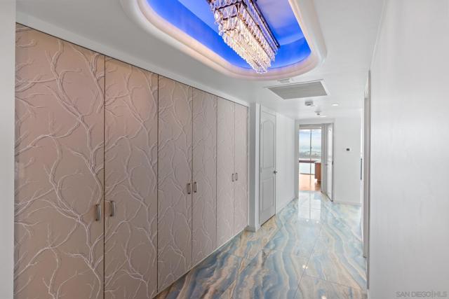 Image 8 of 39 For 1820 Avenida Del Mundo  1504