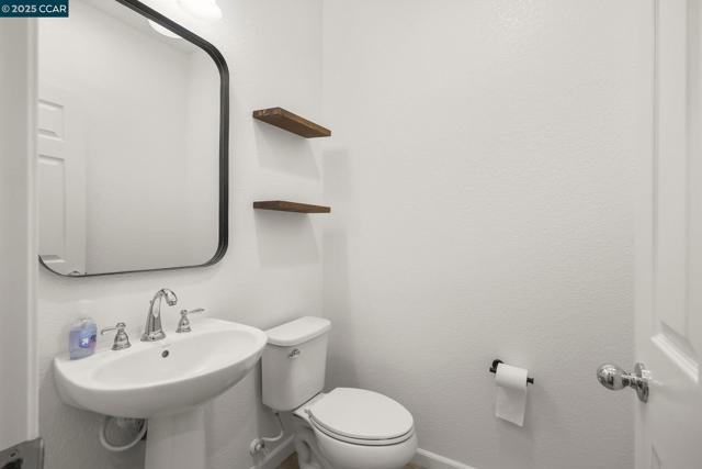 2968 Alves Ranch Rd, Pittsburg CA: https://media.crmls.org/mediaz/fc3fde84-1725-4ff2-a30d-58c94128fbac.jpg