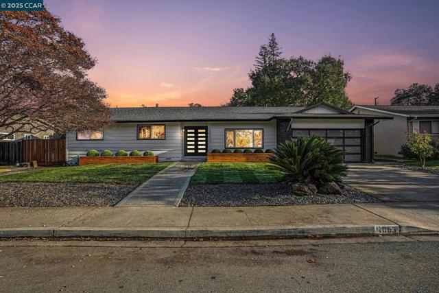 1053 Arkell Rd, Walnut Creek CA: https://media.crmls.org/mediaz/fc400cf6-33e6-4cc8-ba2e-50e148f9a89e.jpg