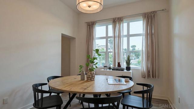 3128 Canon St, San Diego CA: https://media.crmls.org/mediaz/fc402acb-4a9f-4369-bec0-cd8d6b09c04d.jpg