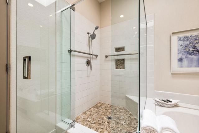 502 Desert Holly Drive, Palm Desert CA: https://media.crmls.org/mediaz/fc40cae0-df75-4ff1-834e-6f38cfa7d42a.jpg