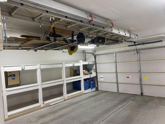 190 Cleaveland Rd, Pleasant Hill CA: https://media.crmls.org/mediaz/fc40ecaa-c442-471f-99f2-6a6b0150a34b.jpg