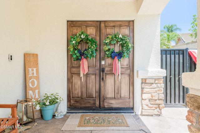 2758 Briarpatch Drive, Simi Valley CA: https://media.crmls.org/mediaz/fc416be7-92fe-4266-bfd5-e79f7173b589.jpg