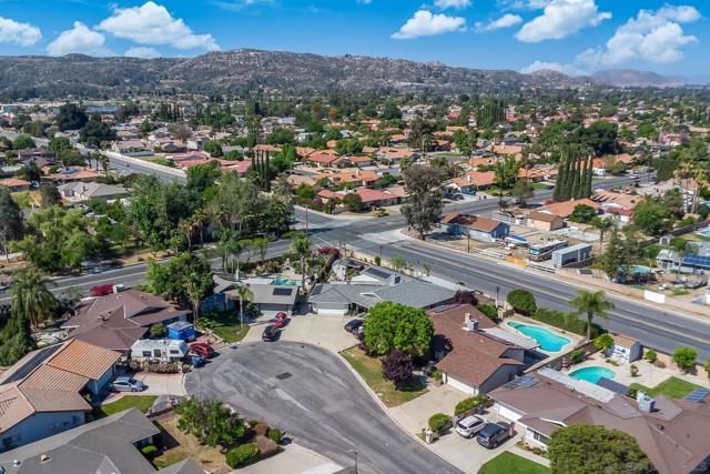 26463 Hamre Pl, Hemet CA: https://media.crmls.org/mediaz/fc41fa0e-d34a-4bf0-adc1-5a0a3e2b64a3.jpg