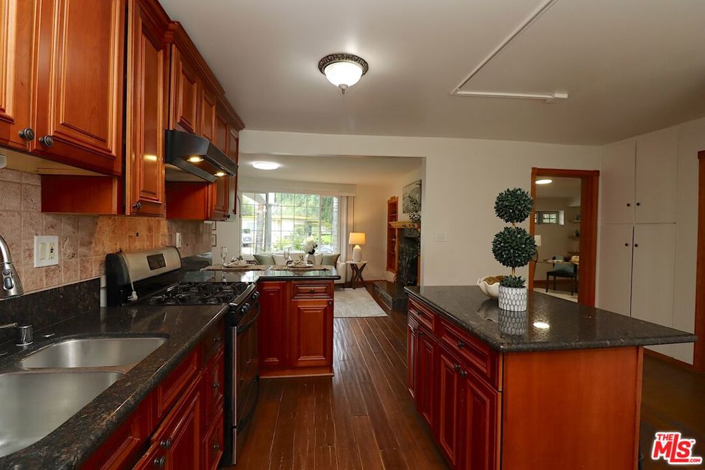 375 Berkshire Avenue La Canada Flintridge img 13