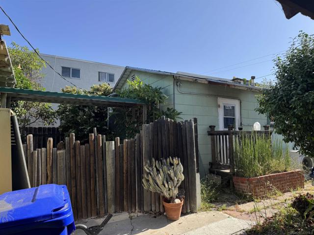 4457 4463 Texas St., San Diego CA: https://media.crmls.org/mediaz/fc42d378-1b33-4092-9cda-d394e8988791.jpg