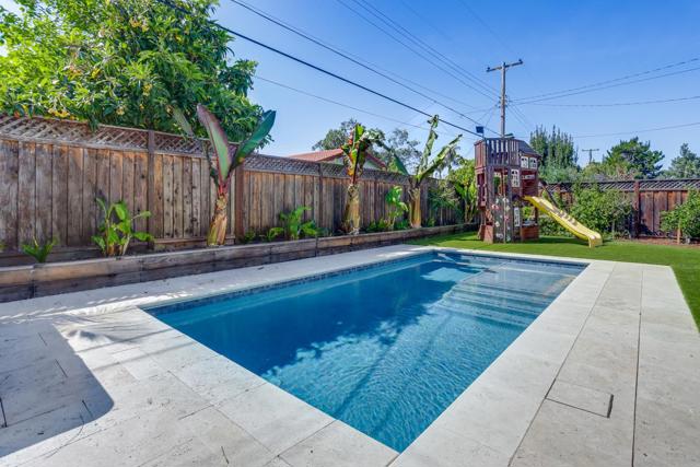 Image 34 of 39 For 3271 Catalina Avenue