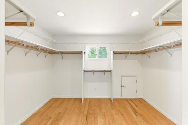 41 Regent Place, Palo Alto CA: https://media.crmls.org/mediaz/fc4320a4-57a4-4eb4-8cea-bf38efdc9ce9.jpg
