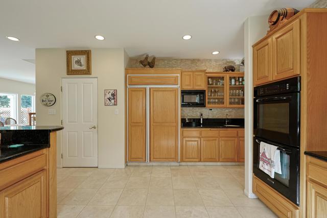 638 Margarita Ave, Coronado CA: https://media.crmls.org/mediaz/fc44aeff-c5ce-4c93-90ee-3159a277635e.jpg