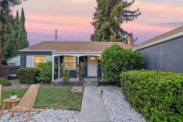 2289 Newhall Street, Santa Clara CA: https://media.crmls.org/mediaz/fc44cc23-caa7-4a08-a597-fa73606bb014.jpg