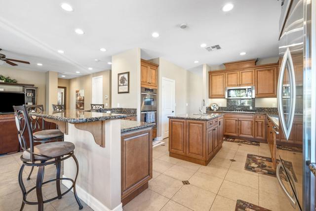 78702 Sophia Circle, Bermuda Dunes CA: https://media.crmls.org/mediaz/fc44d009-3e1a-4397-996d-69a2161c3168.jpg