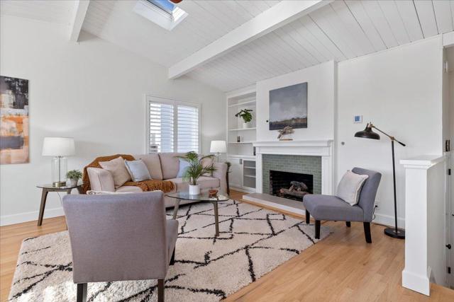 45 Shelford Avenue, San Carlos CA: https://media.crmls.org/mediaz/fc44eb1c-617c-4f74-904e-de458e10ce52.jpg