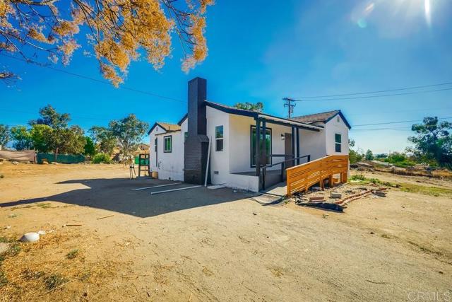 22776 Old Elsinore Road, Perris CA: https://media.crmls.org/mediaz/fc45105f-5f8a-42bf-9a51-959629d96ac6.jpg