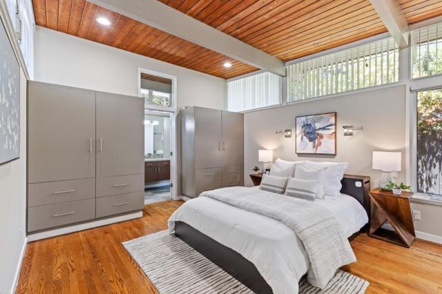 777 Bayview Way, Redwood City CA: https://media.crmls.org/mediaz/fc479231-c9c2-462b-a78b-972d26f9b28a.jpg