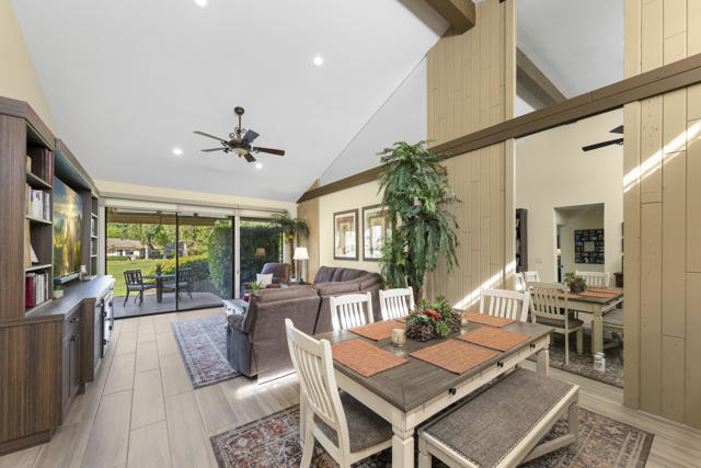 111 Juan Circle, Palm Desert CA: https://media.crmls.org/mediaz/fc480ed7-3749-4856-8ae0-7b0e9f3acece.jpg