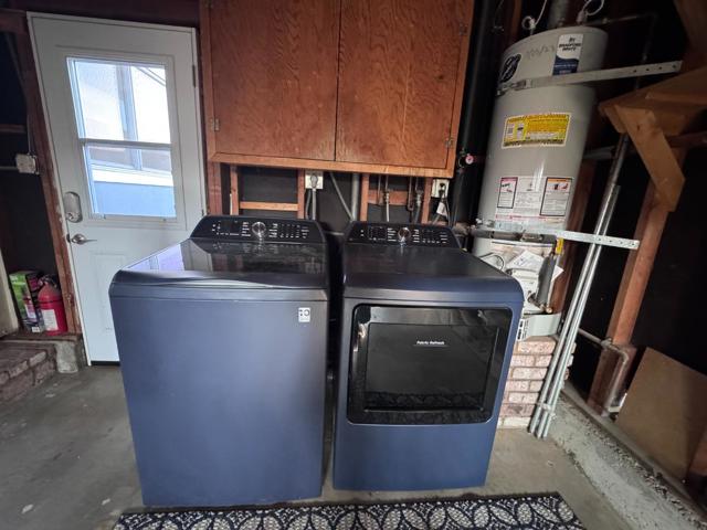 1533 Hawes Court, Redwood City CA: https://media.crmls.org/mediaz/fc485f78-e5cf-4757-a0db-d061a1f7c29b.jpg